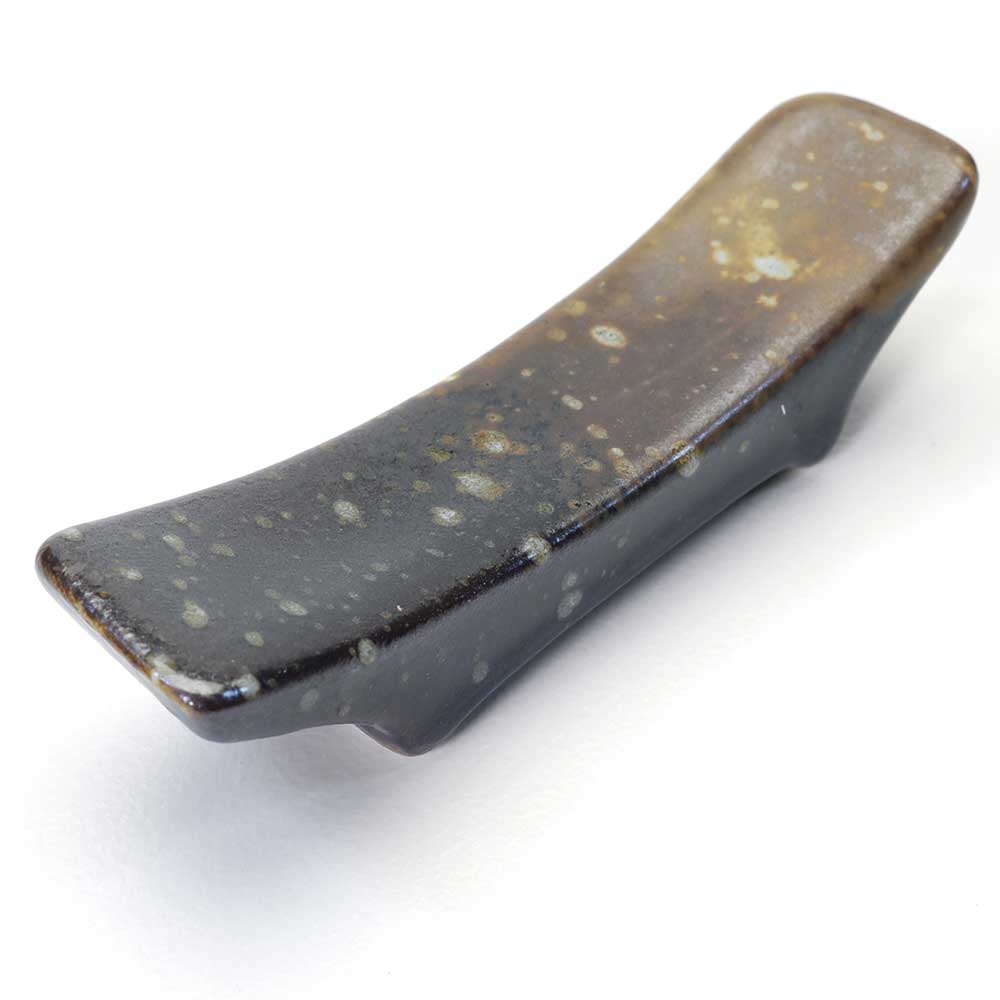 Curved Top Mottled Brown Chopstick Rest