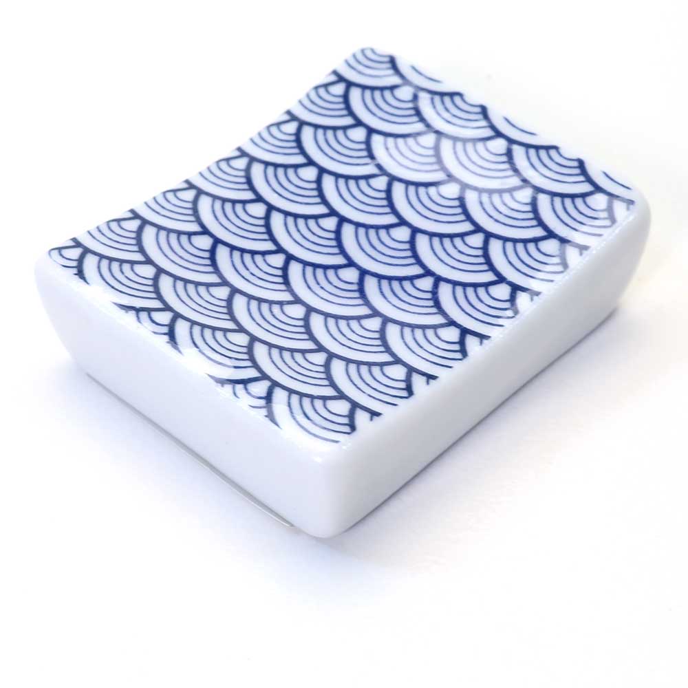 Waves Ceramic Chopstick Rest